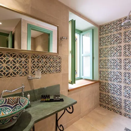 Hotel Sperveri Boutique 4*